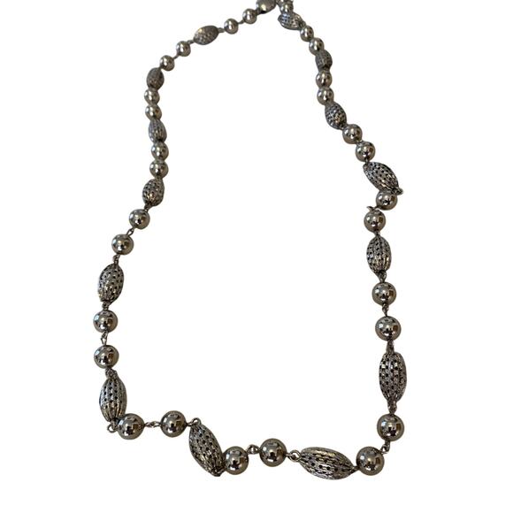Vintage 15 inch Boho Cottage Core Pendant Silver Link Chain Balls Necklace - Picture 6 of 10